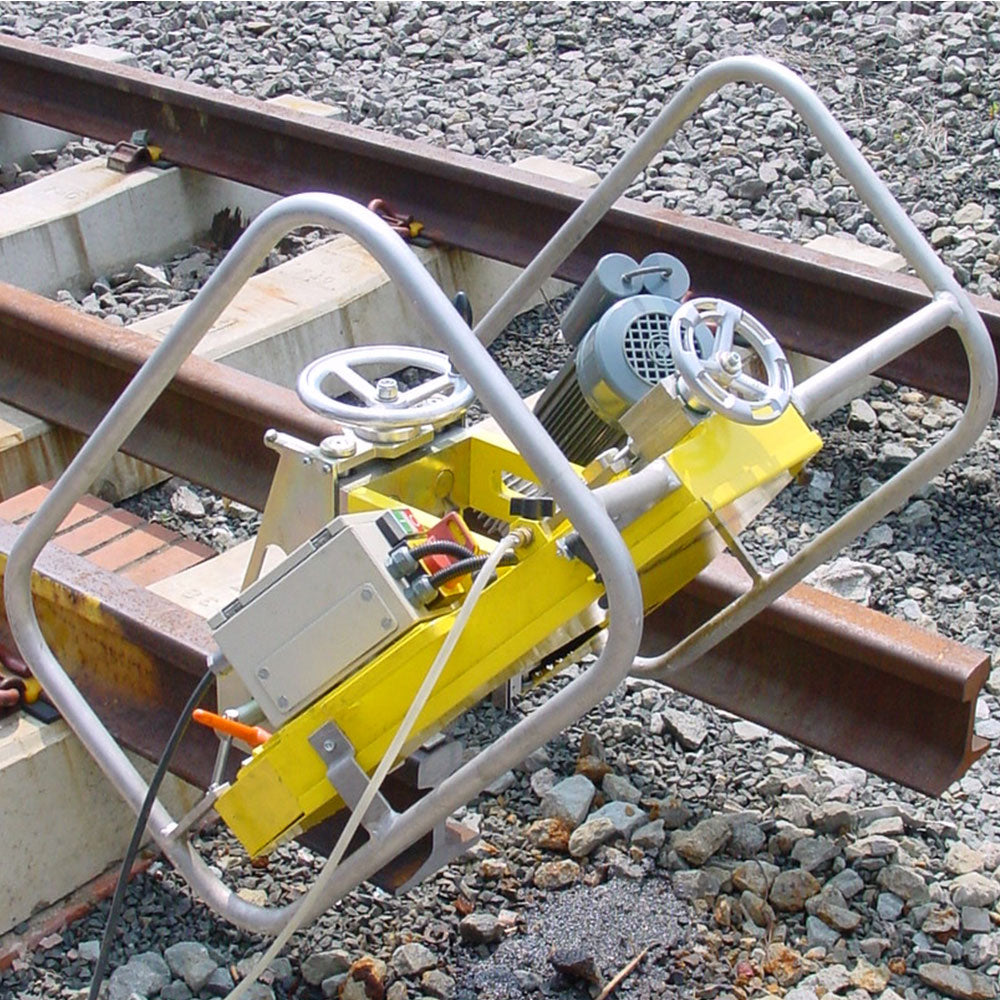 Arbil Railband saw Model 630